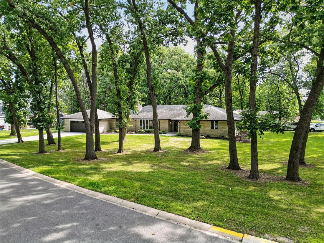 House in Dyer, Indiana, United States 2 - 17204051