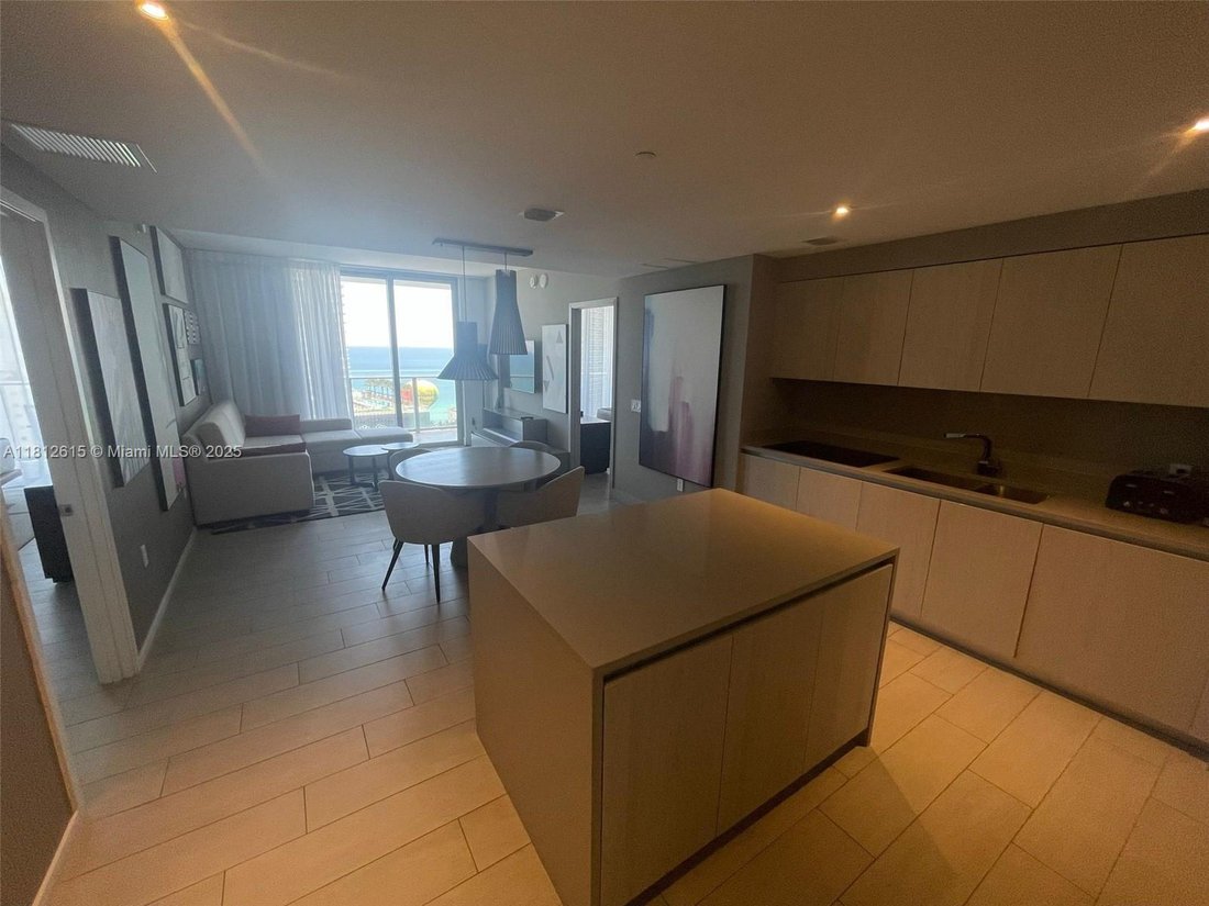 Condo in Hollywood, Florida, United States 5 - 17203274