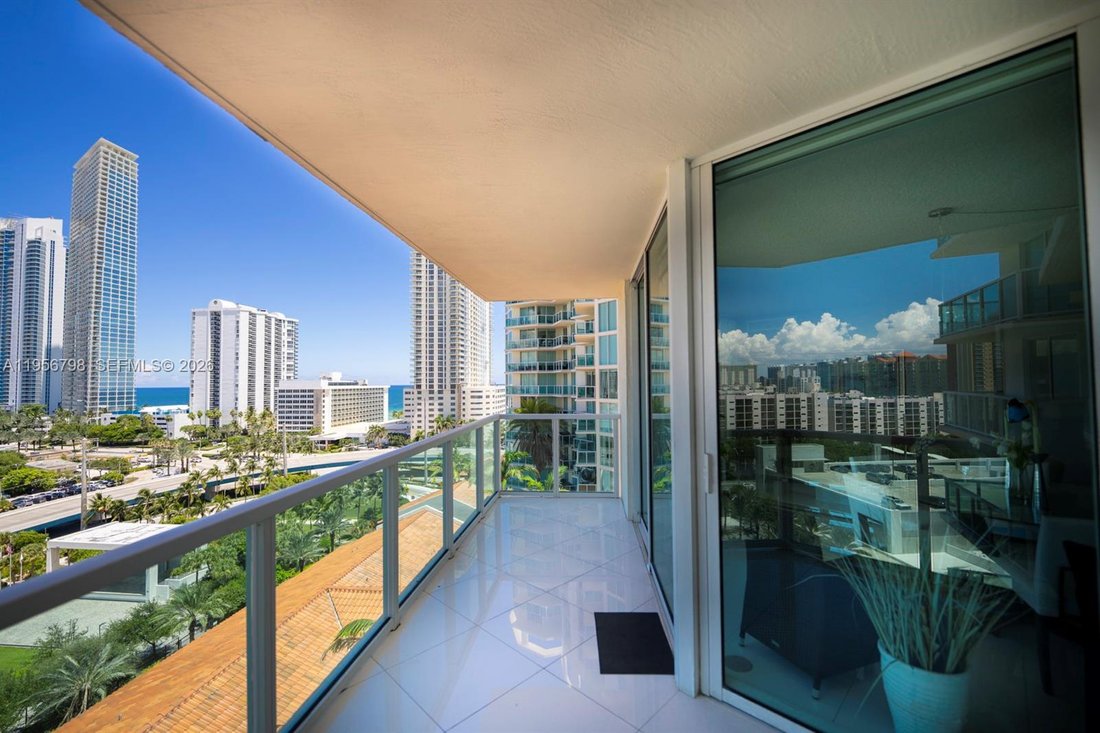 Condo in Sunny Isles Beach, Florida, United States 1 - 17202901