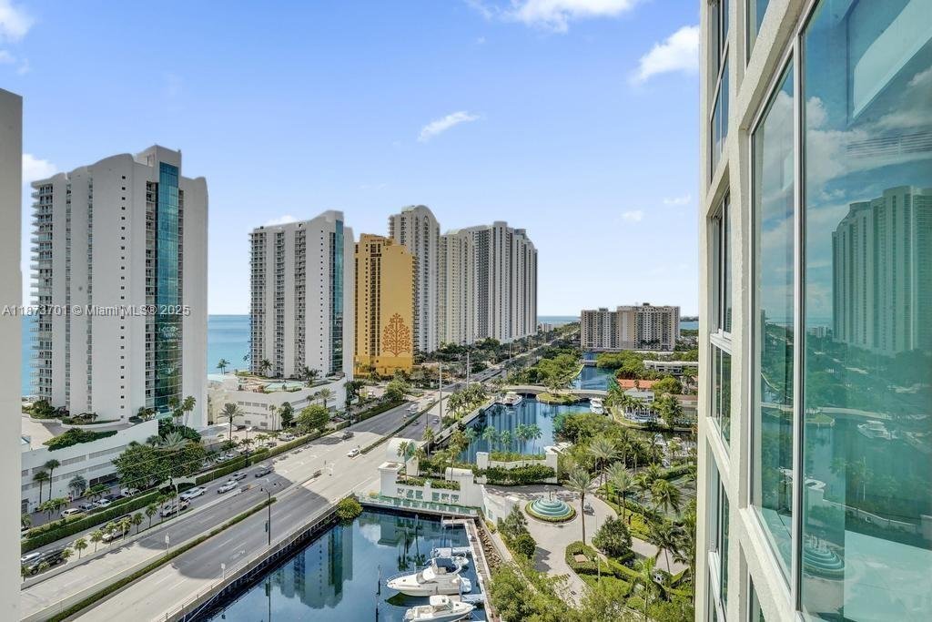 Condo in Sunny Isles Beach, Florida, United States 2 - 17205592