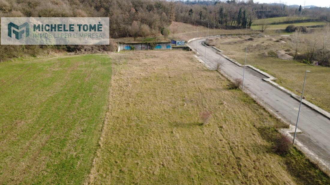 Land in Caprino Veronese, Veneto, Italy 1 - 16850295
