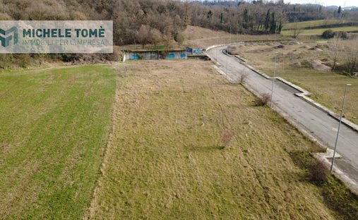 Land in Caprino Veronese, Veneto, Italy 1