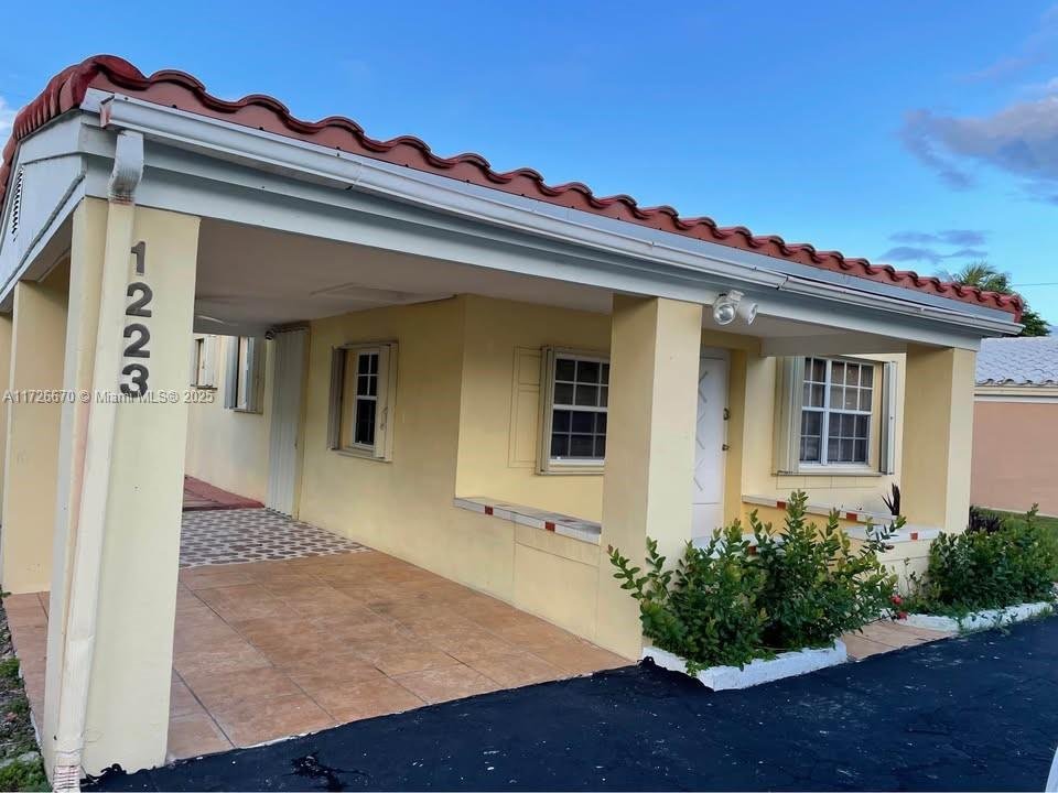 House in Miami, Florida, United States 2 - 17207315