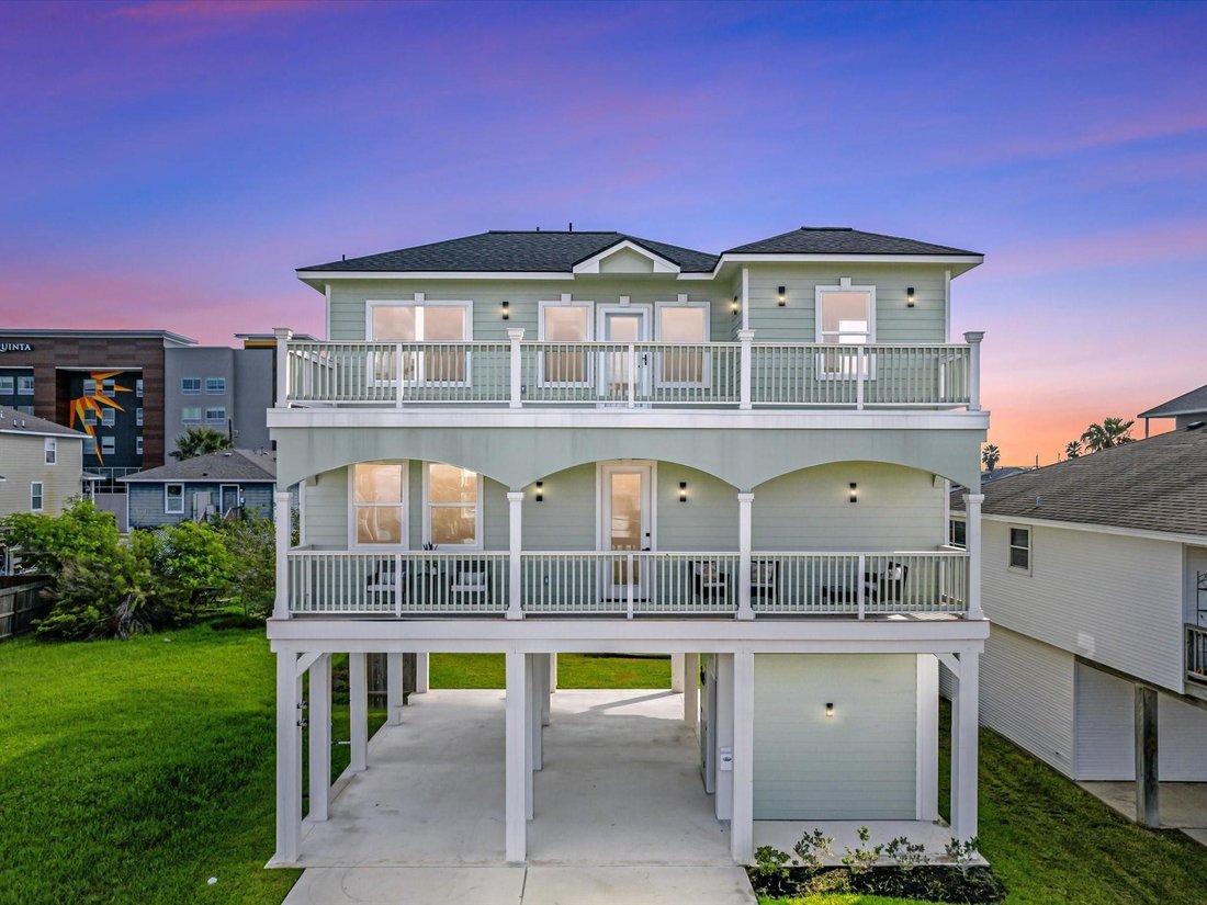 House in Galveston, Texas, United States 2 - 17209758
