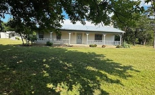 House in Bells, Texas, United States 1