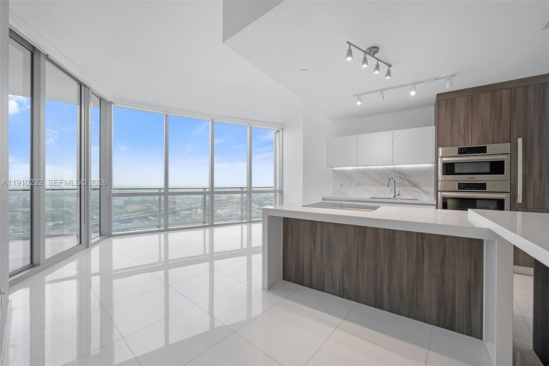 Condo in Miami, Florida, United States 2 - 17204336