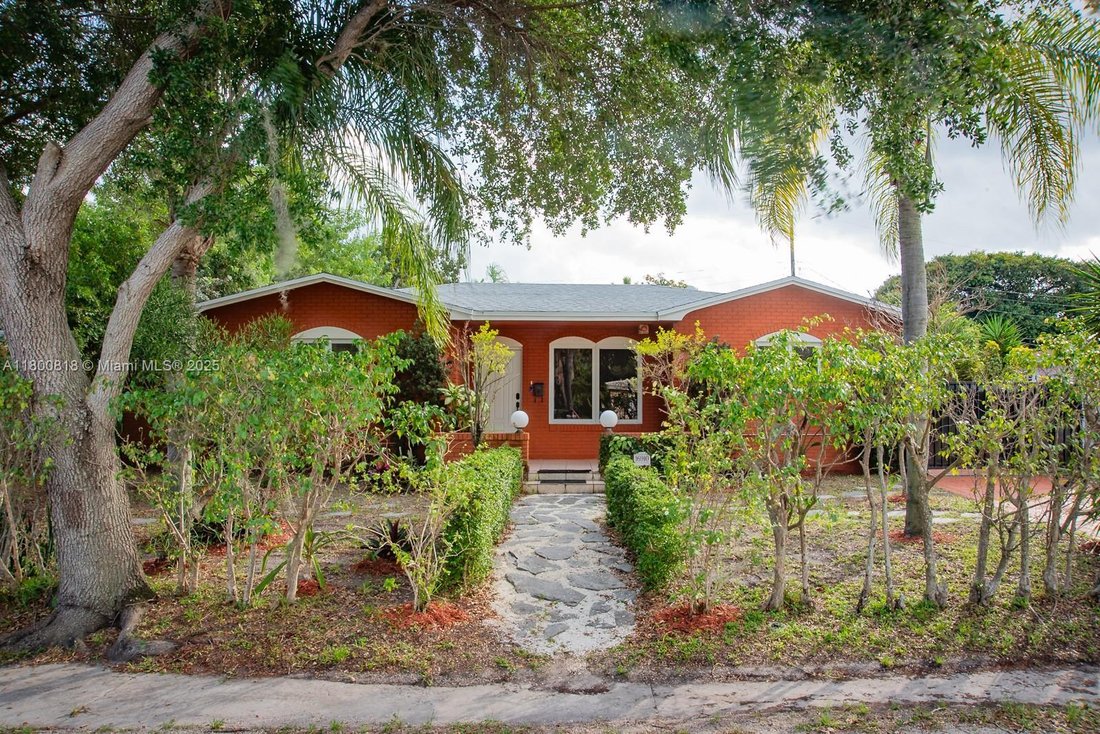 House in Miami, Florida, United States 2 - 17202166
