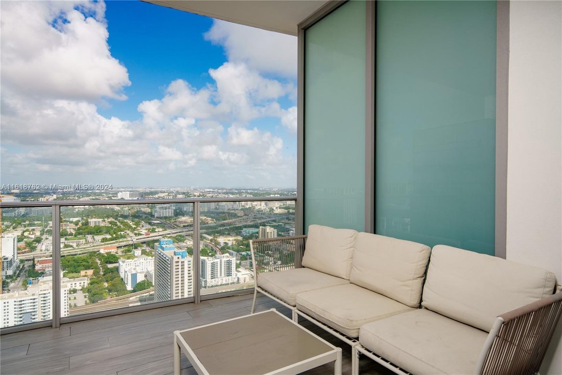 Condo in Miami, Florida, United States 4 - 17202738