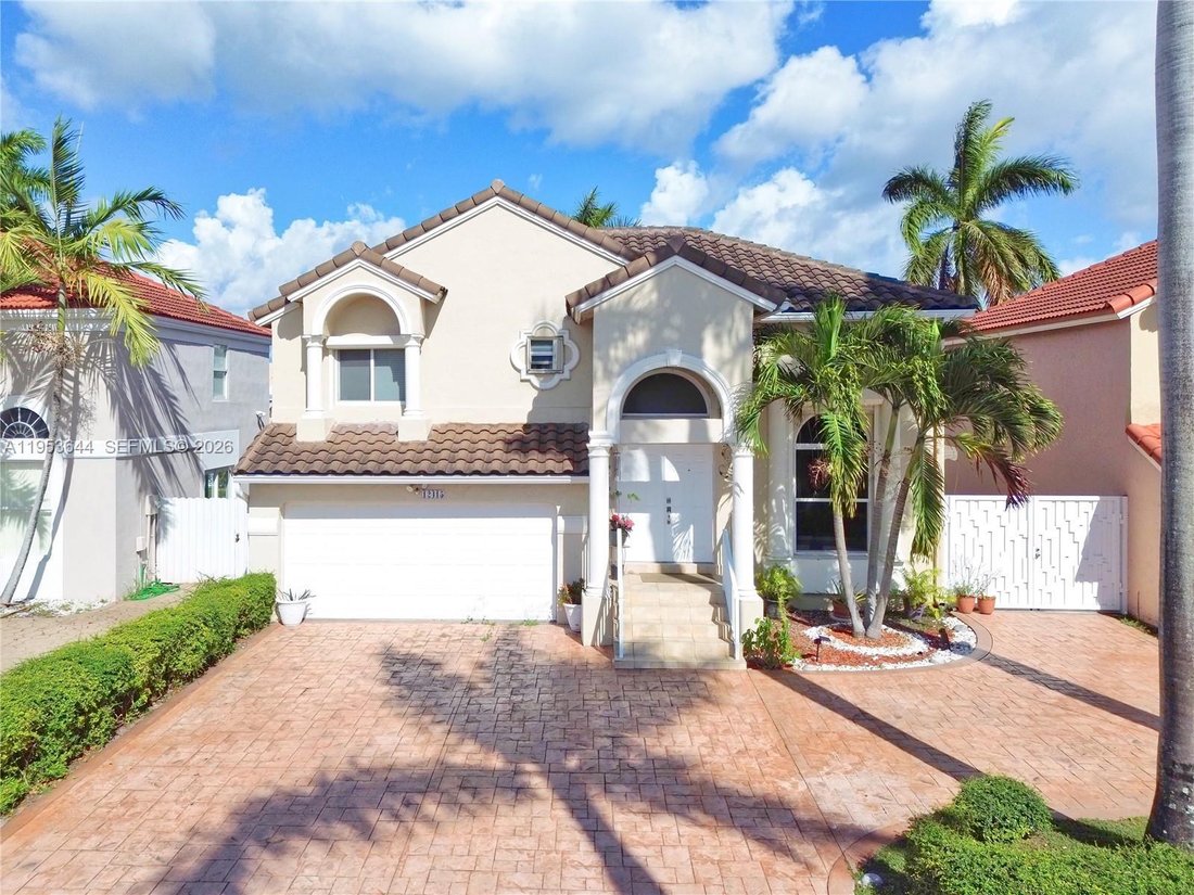 House in Miami, Florida, United States 2 - 17205694