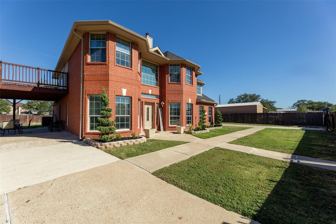 House in Fresno, Texas, United States 3 - 17207663