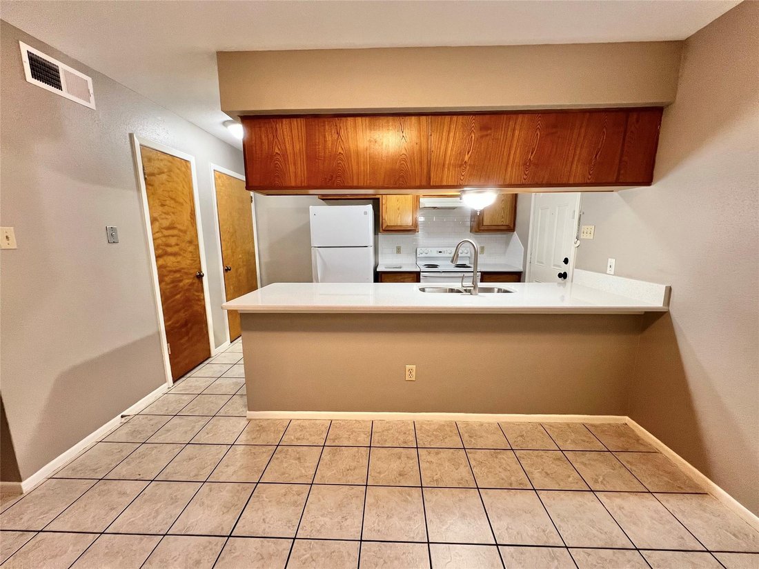 Apartment in Angleton, Texas, United States 5 - 17208198