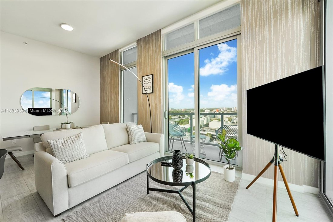 Condo in Miami, Florida, United States 4 - 17203408