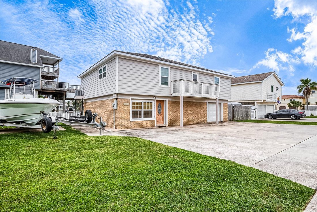 House in Galveston, Texas, United States 5 - 17207071