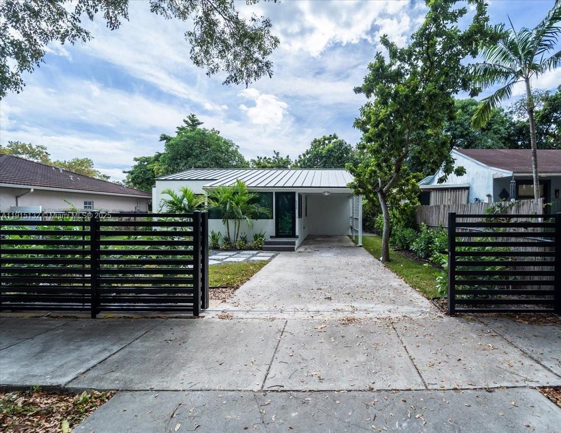 House in Coral Gables, Florida, United States 1 - 17202571
