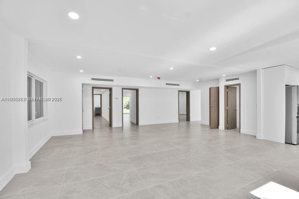 House in Miami, Florida, United States 2 - 17202356