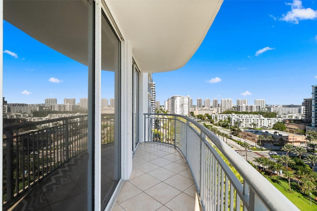 Condo in Sunny Isles Beach, Florida, United States 4 - 17205294