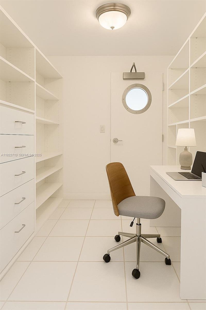 Condo in Miami Beach, Florida, United States 5 - 17203892