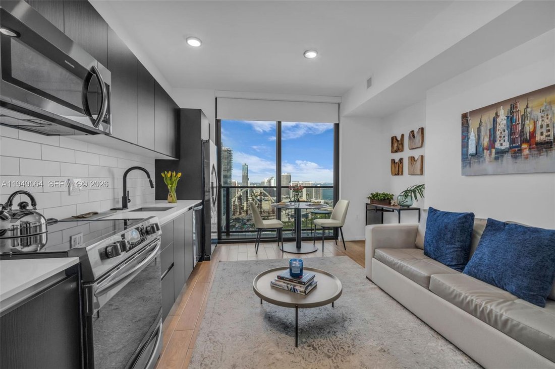 Condo in Miami, Florida, United States 5 - 17203305