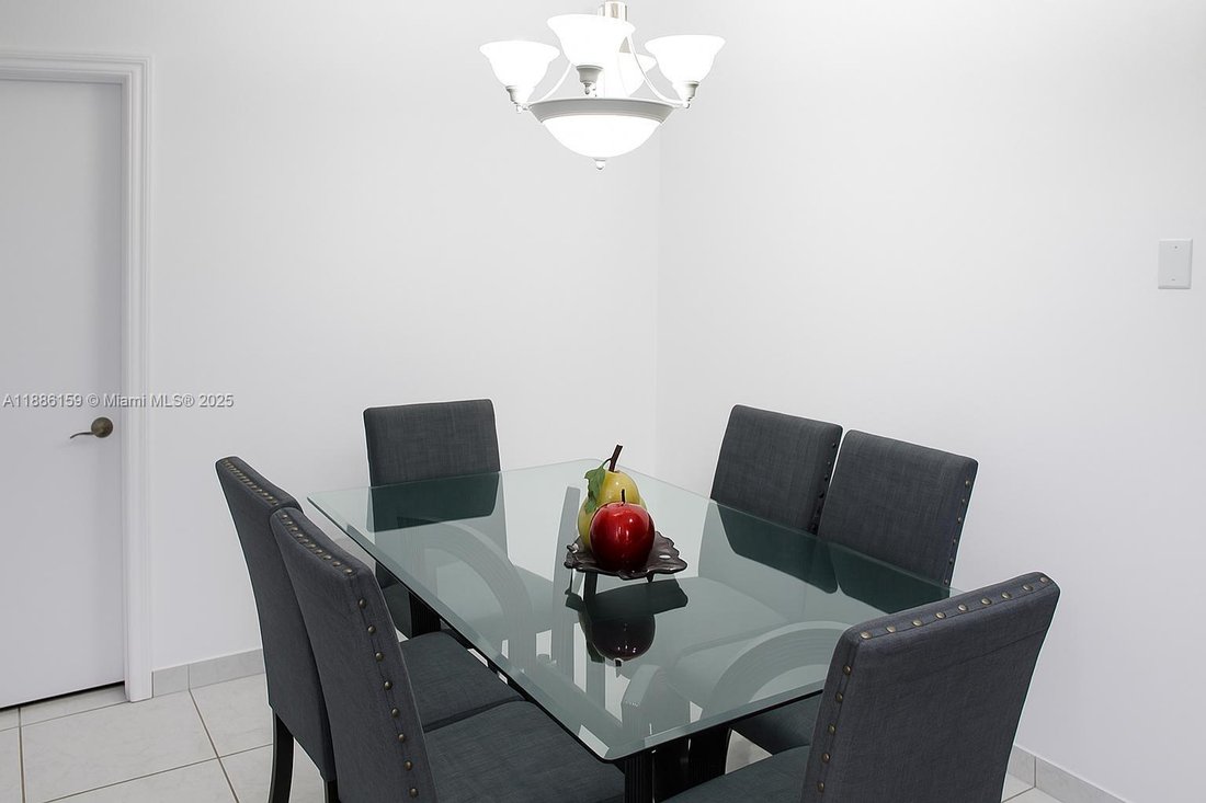 House in Miami, Florida, United States 5 - 17202983