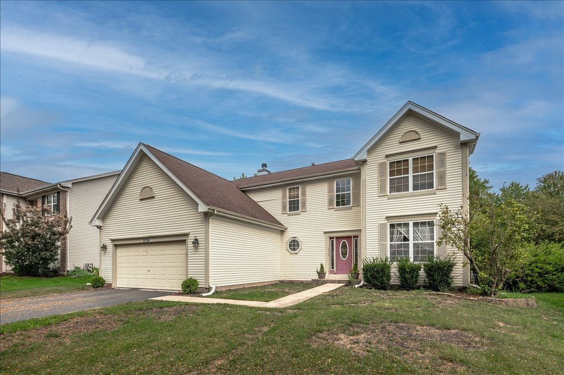 House in Campton Hills, Illinois, United States 1 - 17204333