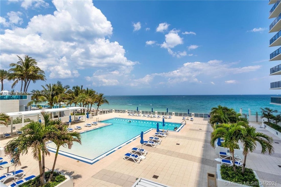 Condo in Hollywood, Florida, United States 4 - 17206126