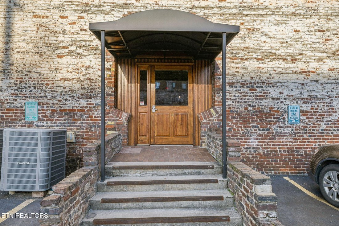 Condo in Knoxville, Tennessee, United States 4 - 17201073