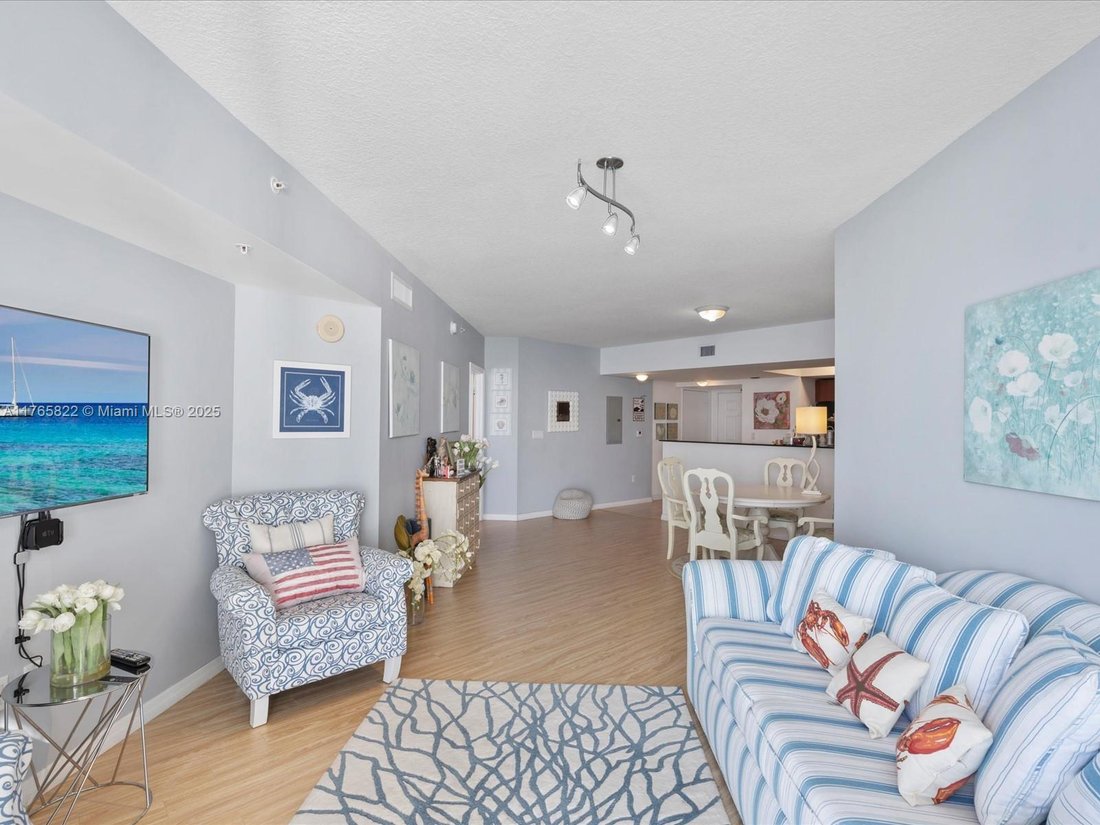 Condo in Sunny Isles Beach, Florida, United States 5 - 17202813