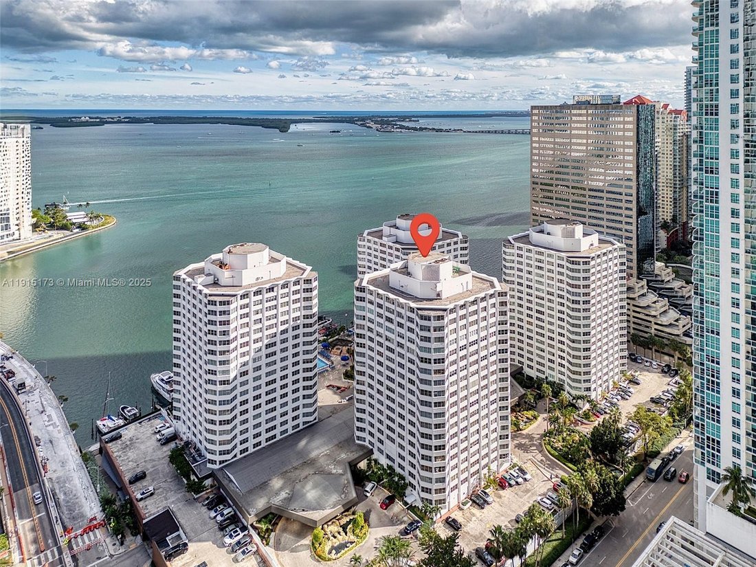 Condo in Miami, Florida, United States 2 - 17202756