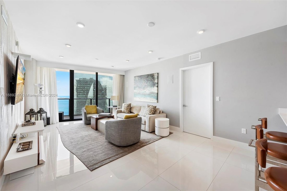 Condo in Miami, Florida, United States 4 - 17202282