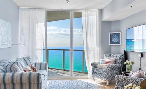 Condo in Sunny Isles Beach, Florida, United States 1