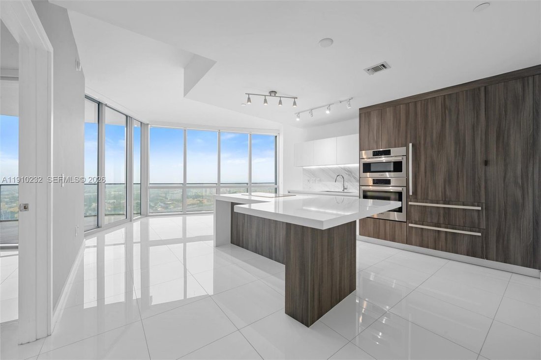 Condo in Miami, Florida, United States 1 - 17204336