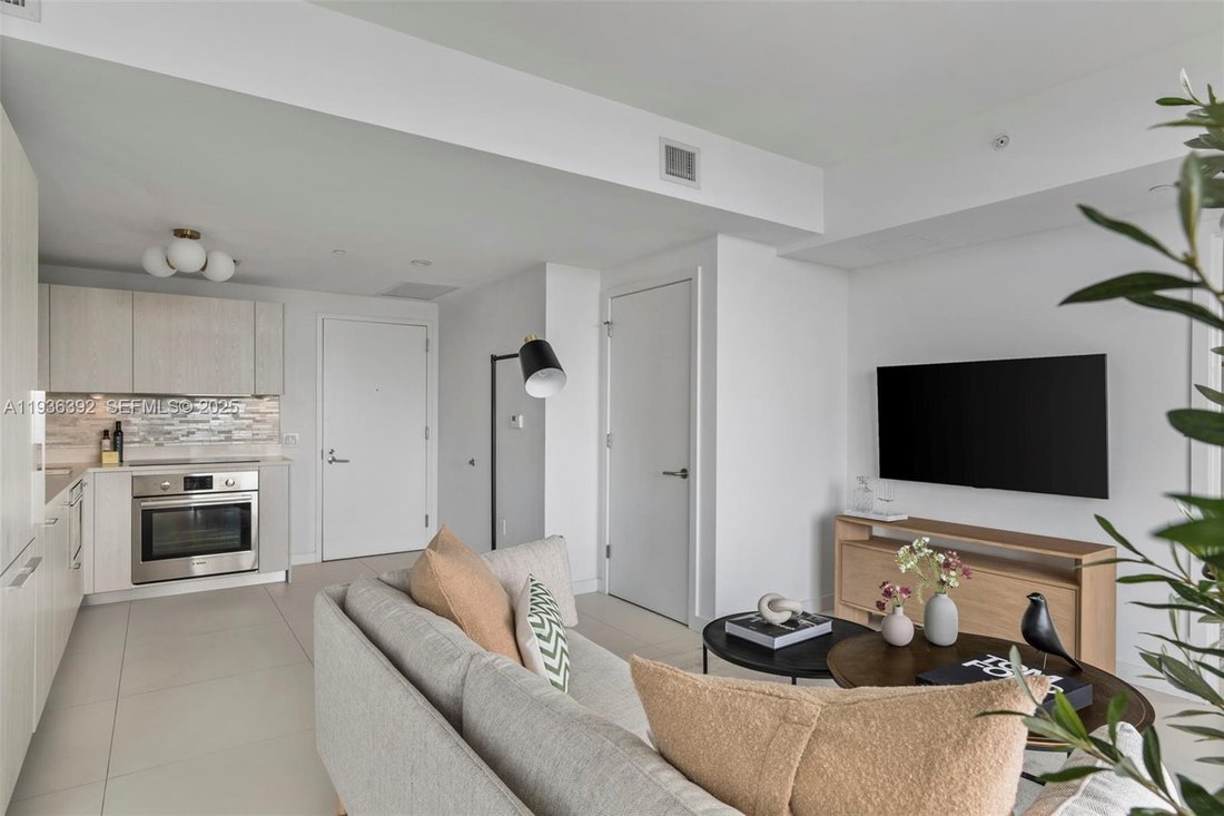 Condo in Miami, Florida, United States 4 - 17202960