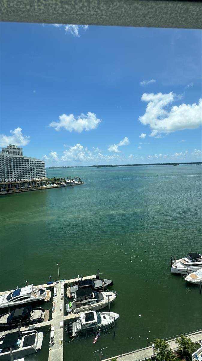 Condo in Miami, Florida, United States 5 - 17203670