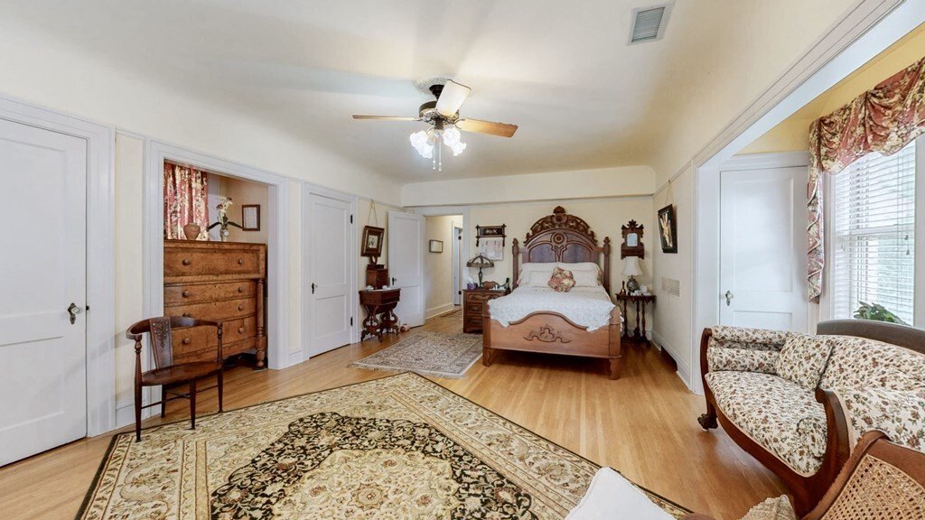 House in Paris, Tennessee, United States 2 - 17200473
