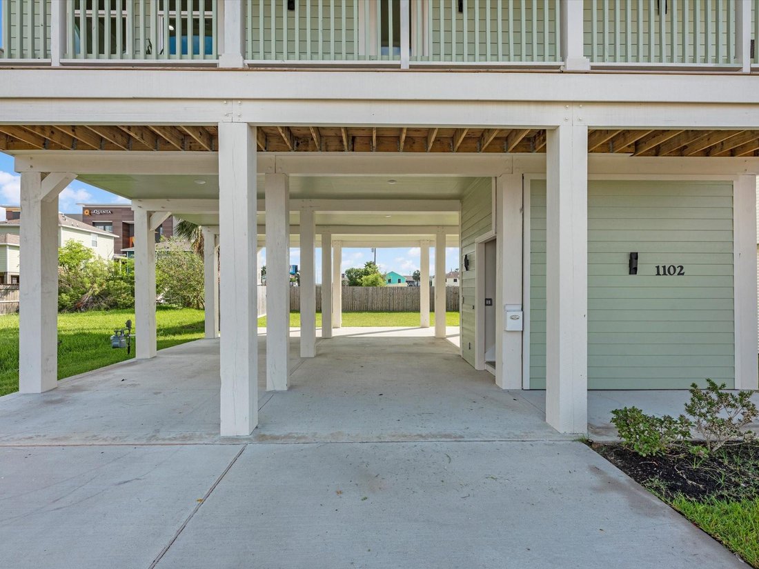 House in Galveston, Texas, United States 3 - 17209758