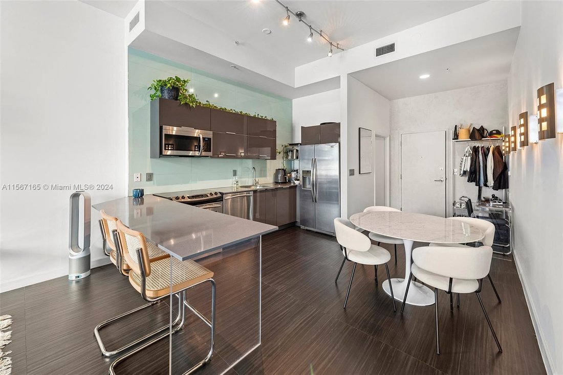Condo in Miami Beach, Florida, United States 5 - 17204491