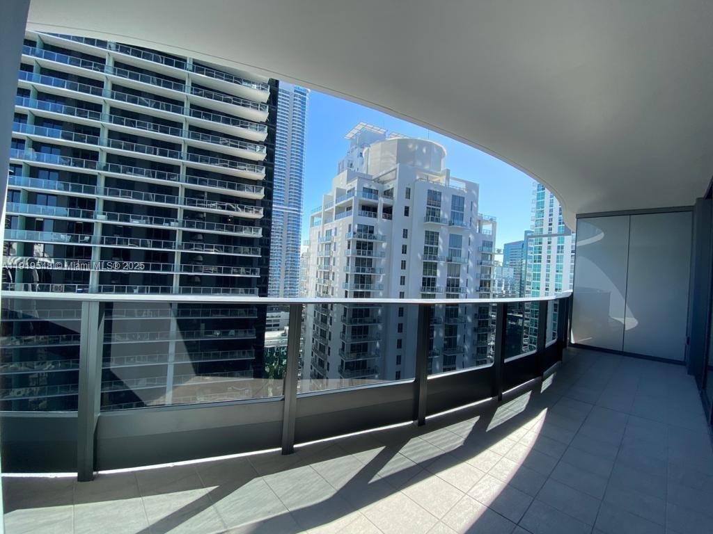 Condo in Miami, Florida, United States 1 - 17204265