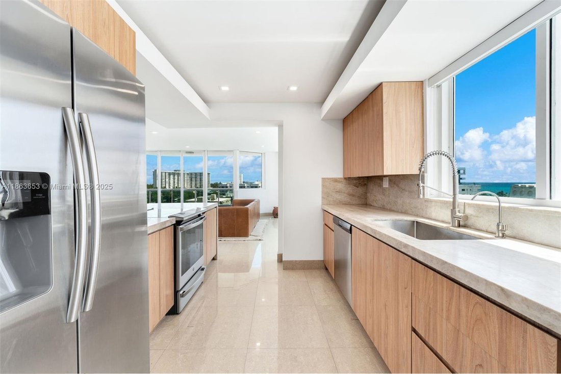 Condo in Miami Beach, Florida, United States 5 - 17204573