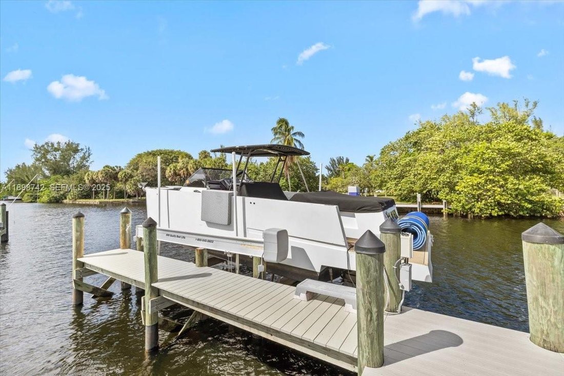 Townhouse in Dania Beach, Florida, United States 2 - 17202394