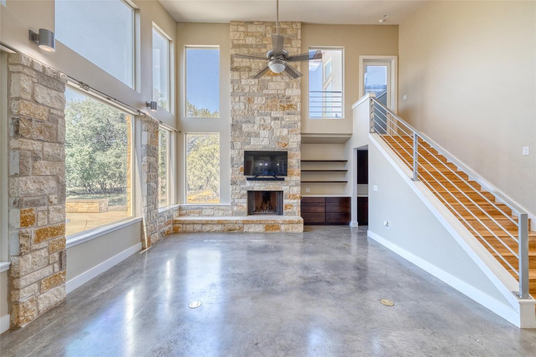 House in Concan, Texas, United States 4 - 17208475