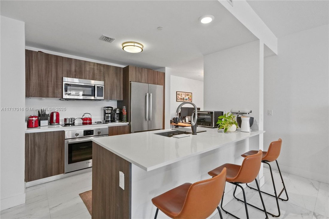 Condo in Miami, Florida, United States 1 - 17203636