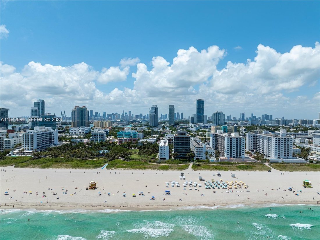 Condo in Miami Beach, Florida, United States 2 - 17205733