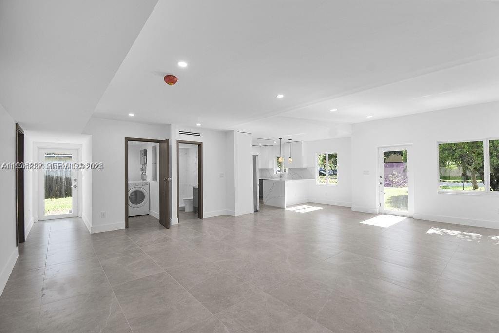 House in Miami, Florida, United States 5 - 17202356