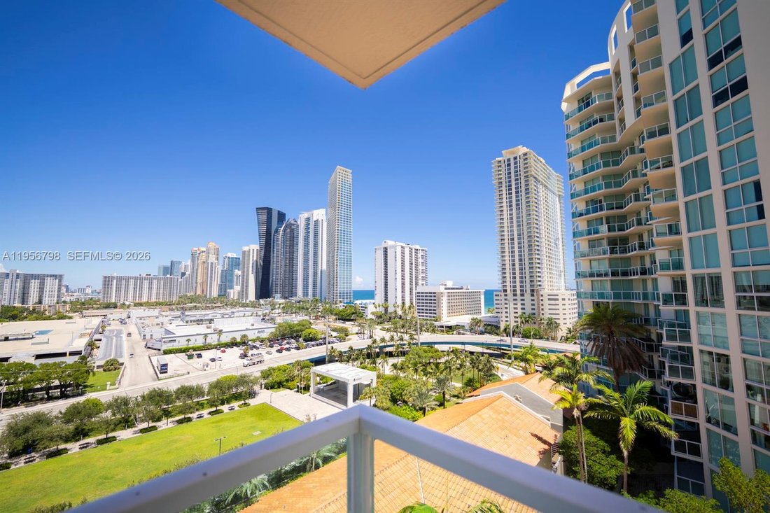 Condo in Sunny Isles Beach, Florida, United States 3 - 17202901