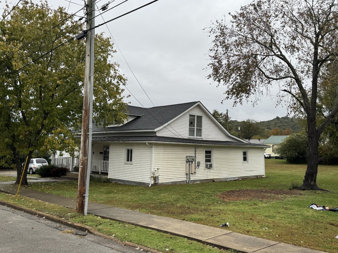 Carthage, Tennessee, United States 2 - 17200488