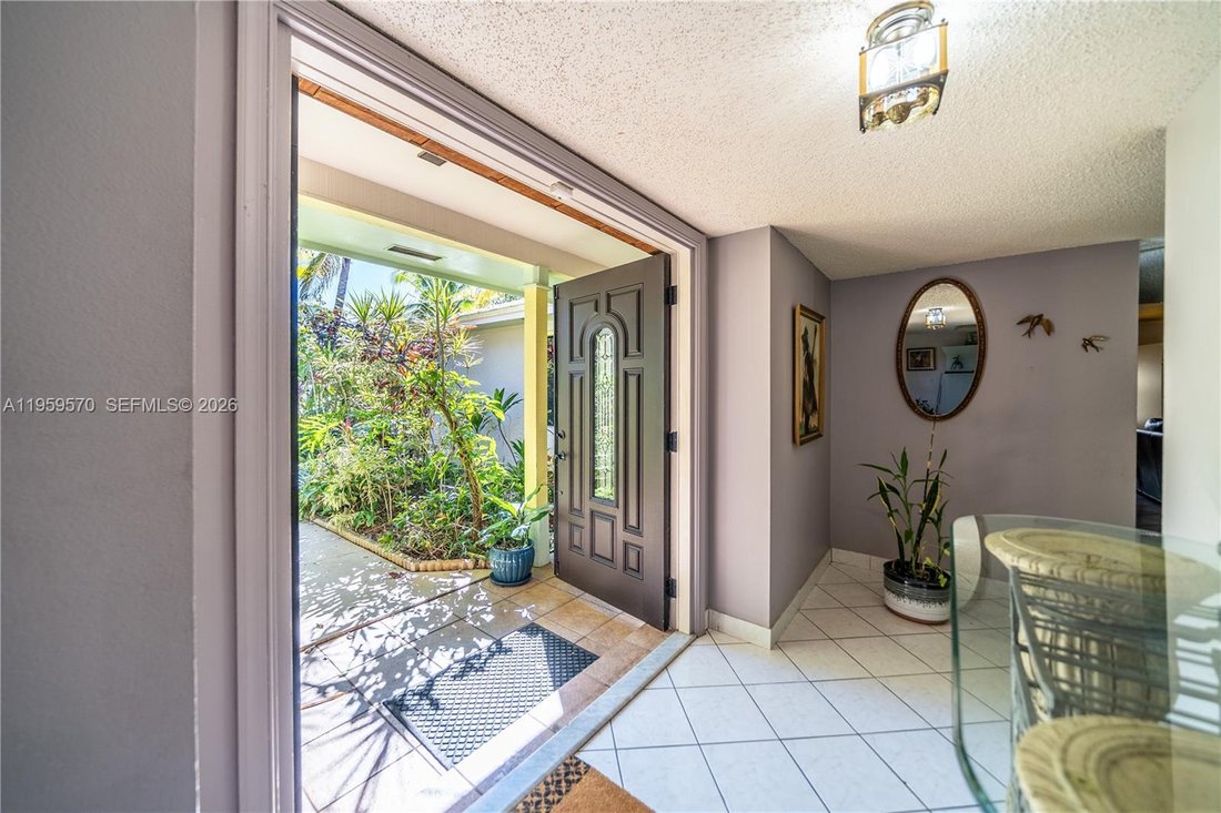 House in Miramar, Florida, United States 5 - 17202849