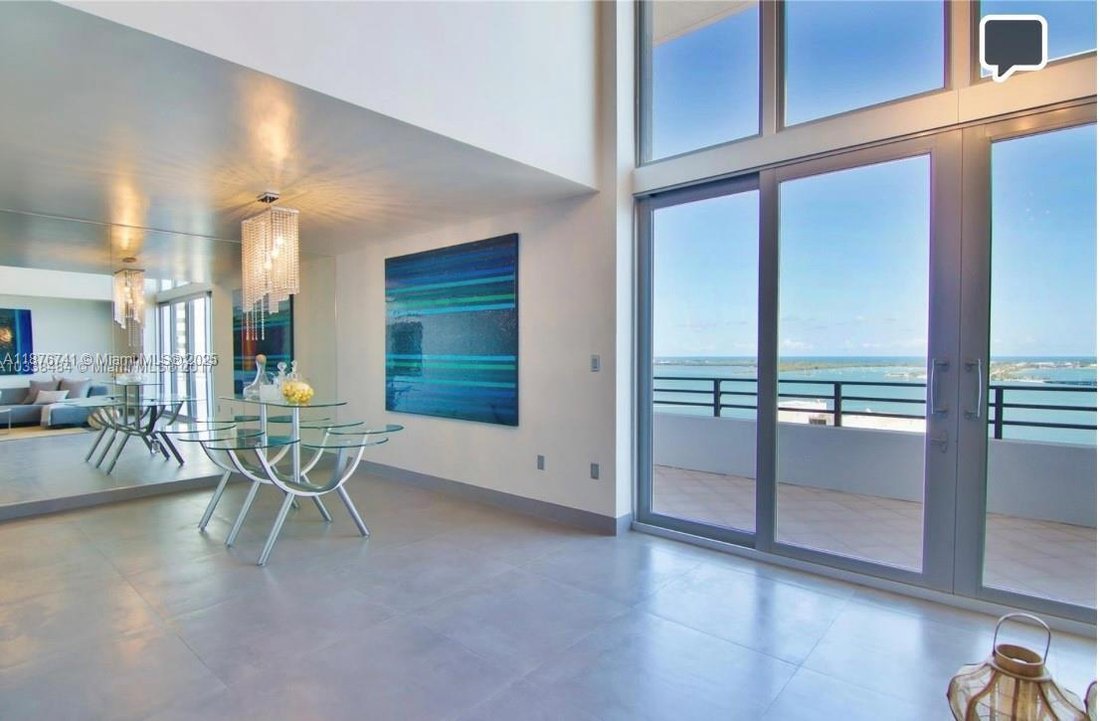 Condo in Miami, Florida, United States 5 - 17203858