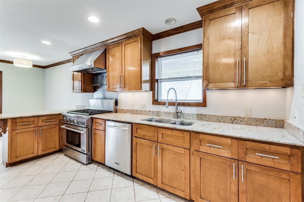 House in Dallas, Texas, United States 5 - 17215352
