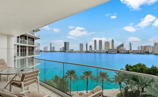 Condo in Golden Beach, Florida, United States 1