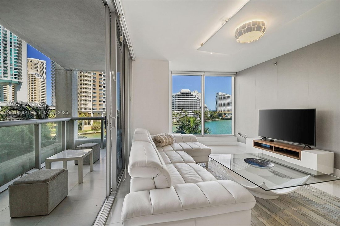 Condo in Miami, Florida, United States 3 - 17202868
